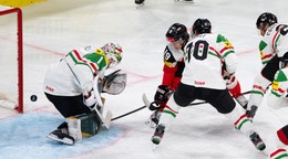 Fotka zo zápasu Rakúsko - Maďarsko na MS v hokeji 2026.