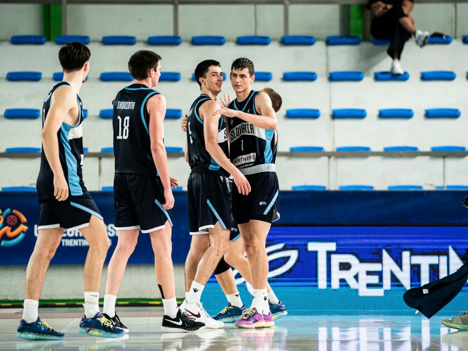Slovenskí basketbalisti do 18 rokov