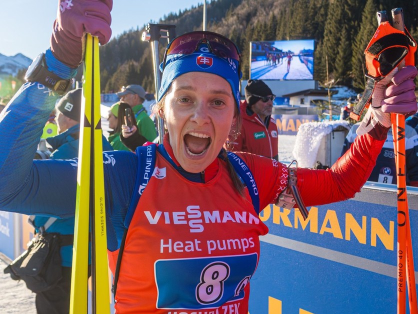 Mária Remeňová v cieli v štafete žien v Hochfilzene.