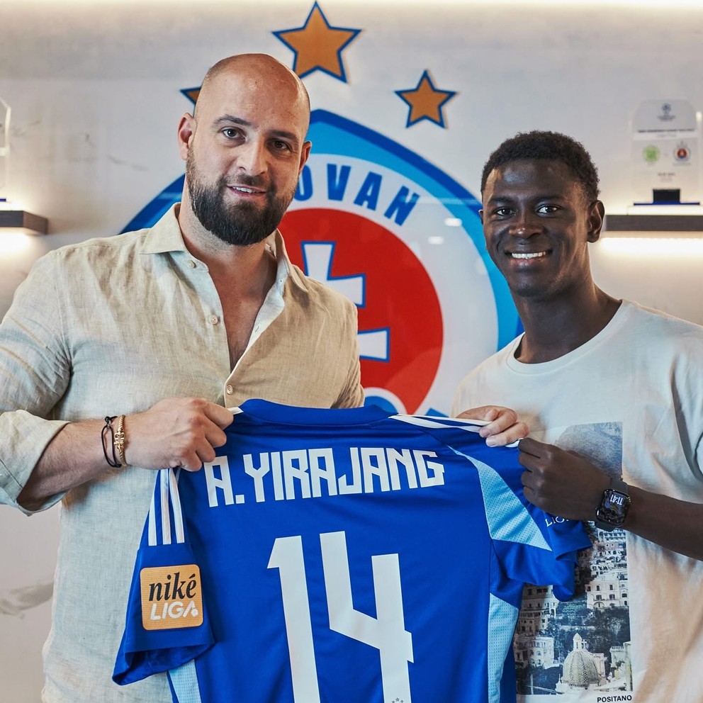 Ivan Kmotrík jr a Alasana Yirajang.