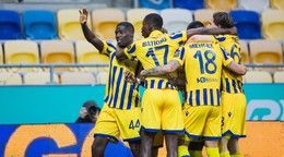 Hráči FC DAC 1904 Dunajská Streda oslavujú gól.