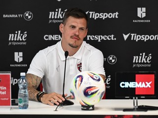 športový riaditeľ Spartaka Martin Škrtel počas predsezónnej tlačovej konferencie