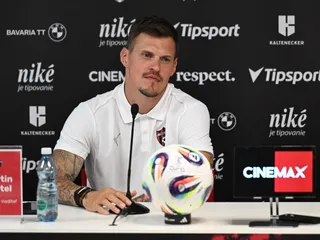 športový riaditeľ Spartaka Martin Škrtel počas predsezónnej tlačovej konferencie