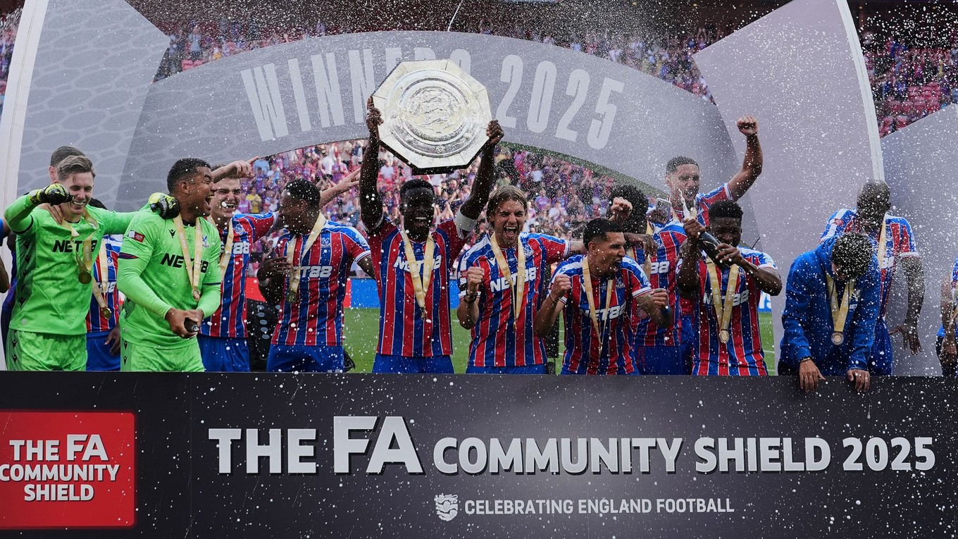 Futbalisti klubu Crystal Palace prvýkrát v histórii získali Community Shield. 