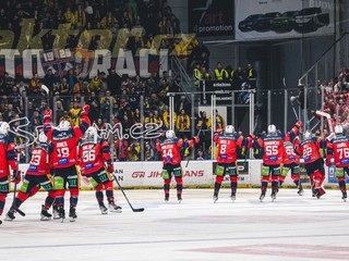 Radosť hráčov Pardubíc.