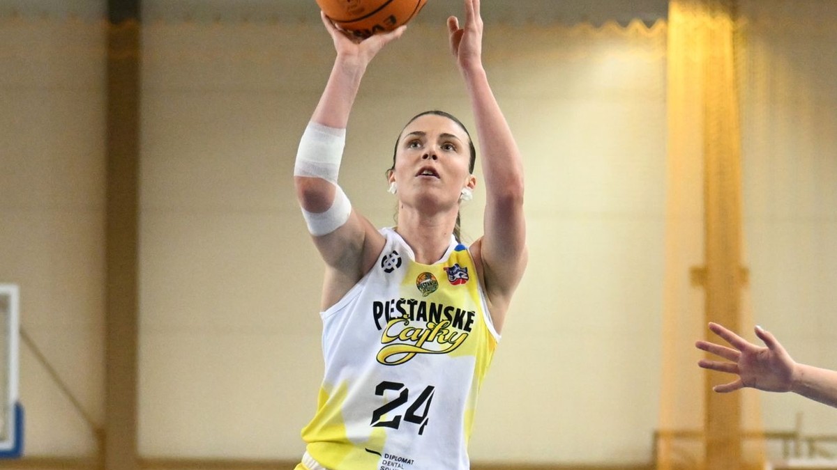 Na snímke hráčka Piešťan Evita Herminjardová.