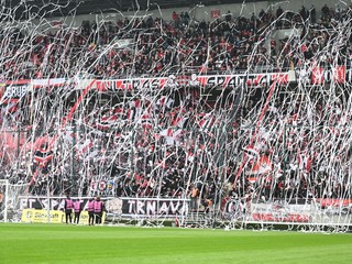 Na snímke fanúšikovia Spartaka počas odvety semifinále Slovenského pohára FC Spartak Trnava - ŠK Slovan Bratislava.