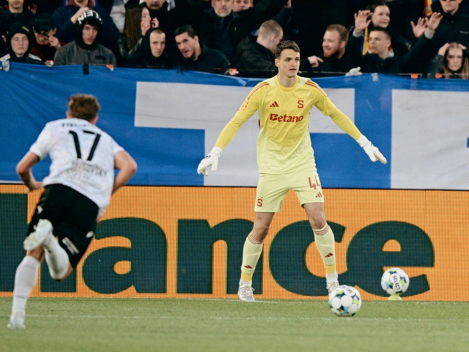 Jakub Surovčík proti Plzni