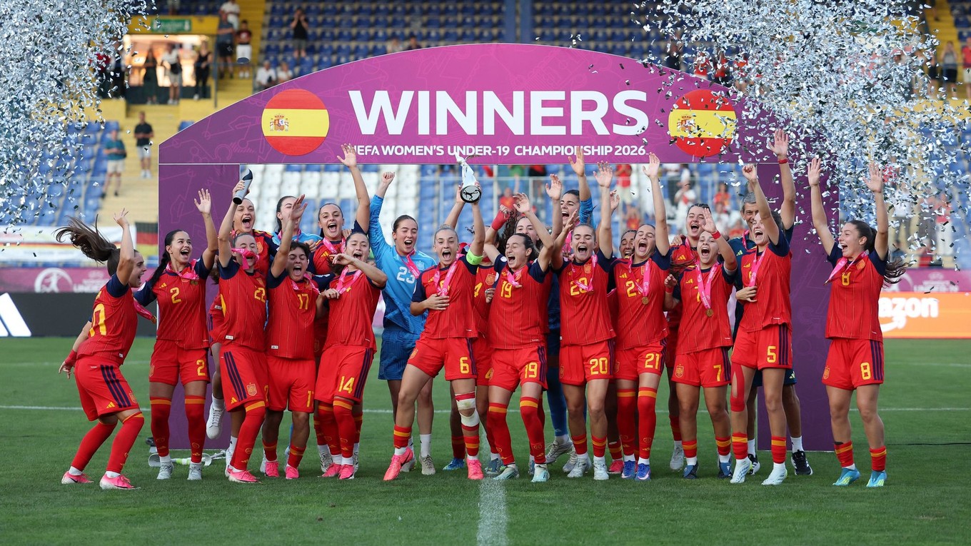 Futbalistky Španielska do 19 oslavujú titul majsteriek Európy