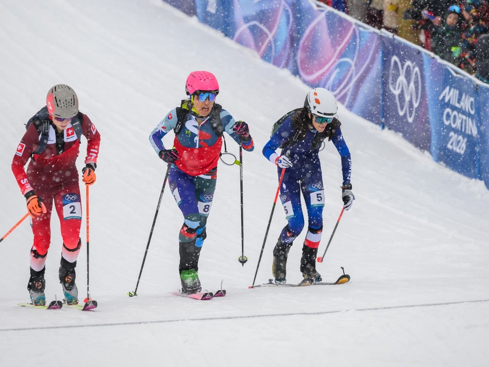 Slovenská reprezentantka v skialpinizme  Marianna Jagerčíková (druhá sprava). 