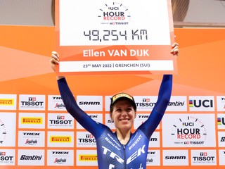Holandská cyklistka Ellen van Dijková prekonala svetový rekord v hodinovke. 