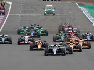 Jazdci F1 počas Veľkej ceny Veľkej Británie. 