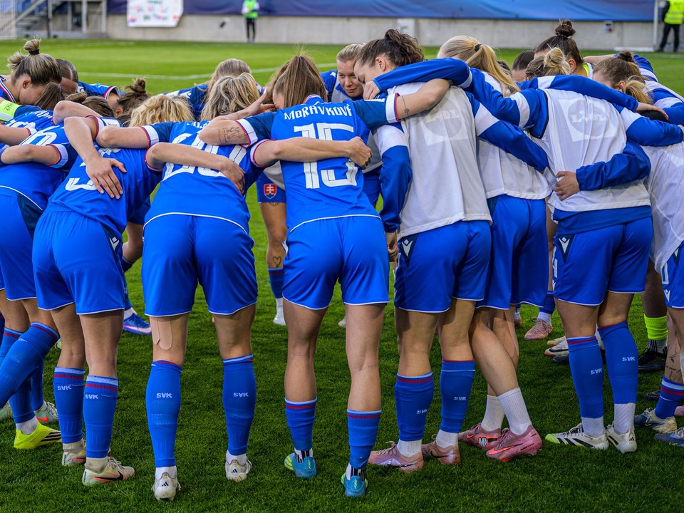 Slovenská ženská futbalová reprezentácia