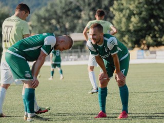 V spoločnej tretej lige s mužstvami zo stredného Slovenska si zahrajú aj futbalisti Lipian (v popredí).