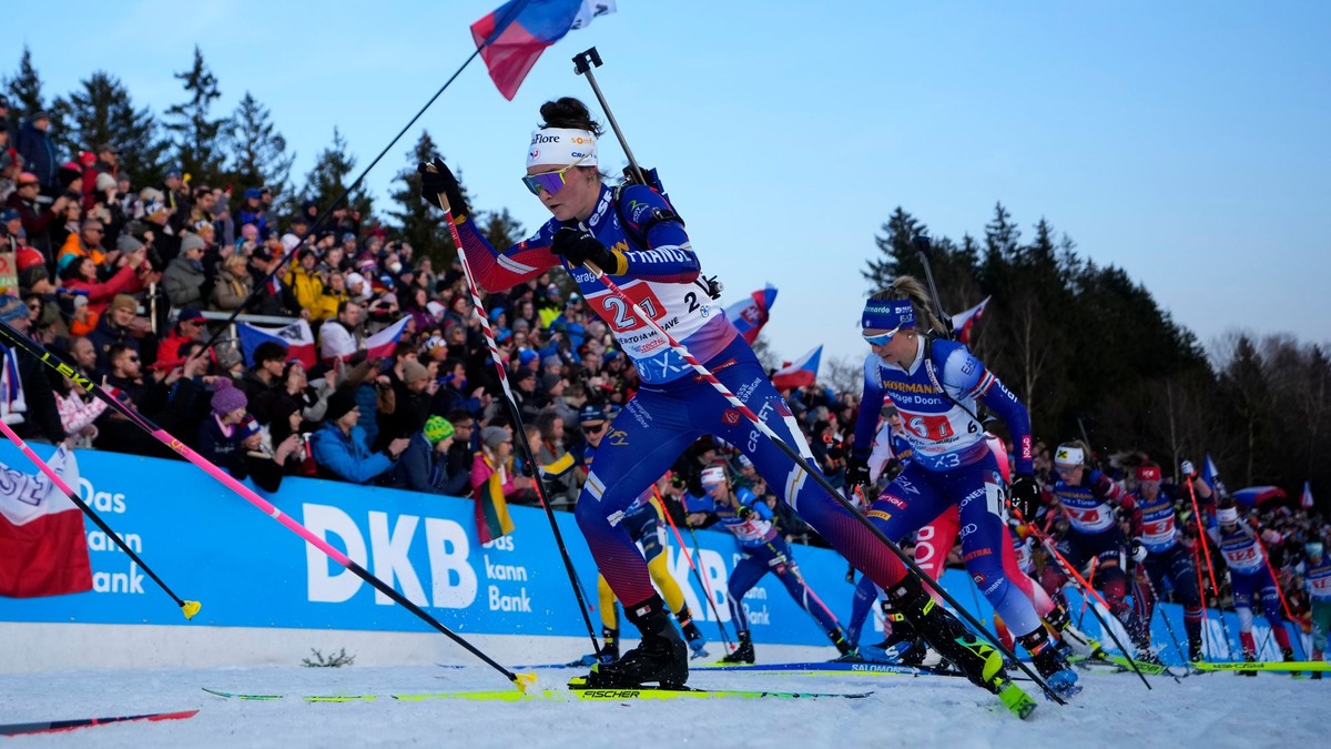 ONLINE: Zmiešaná štafeta 4x6 km dnes, Svetový pohár v biatlone 2024/2025.