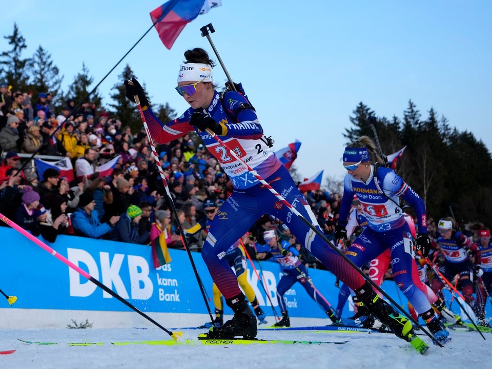 ONLINE: Zmiešaná štafeta 4x6 km dnes, Svetový pohár v biatlone 2024/2025.