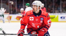 Peter Čerešňák v drese HC Dynamo Pardubice.