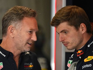 Šéf tímu Red Bull Christian Horner a Max Verstappen .