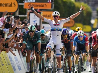 Tim Merlier z tímu Soudal Quick-Step vyhral 9. etapu na Tour de France 2025.