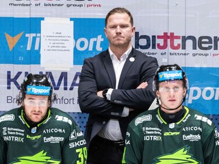 Tréner Vlci Žilina Milan Bartovič.