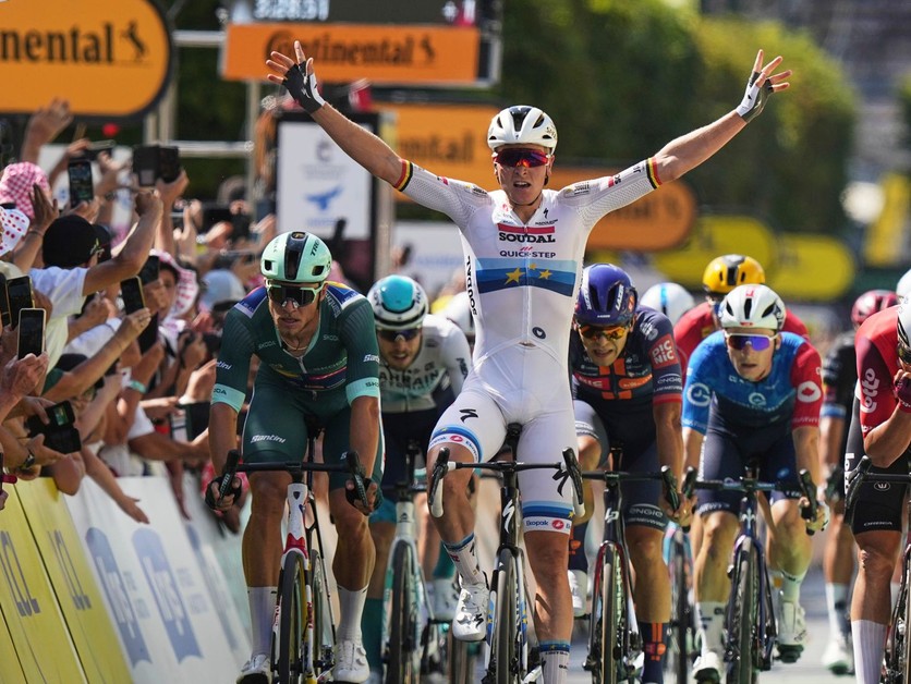 Tim Merlier z tímu Soudal Quick-Step vyhral 9. etapu na Tour de France 2025.