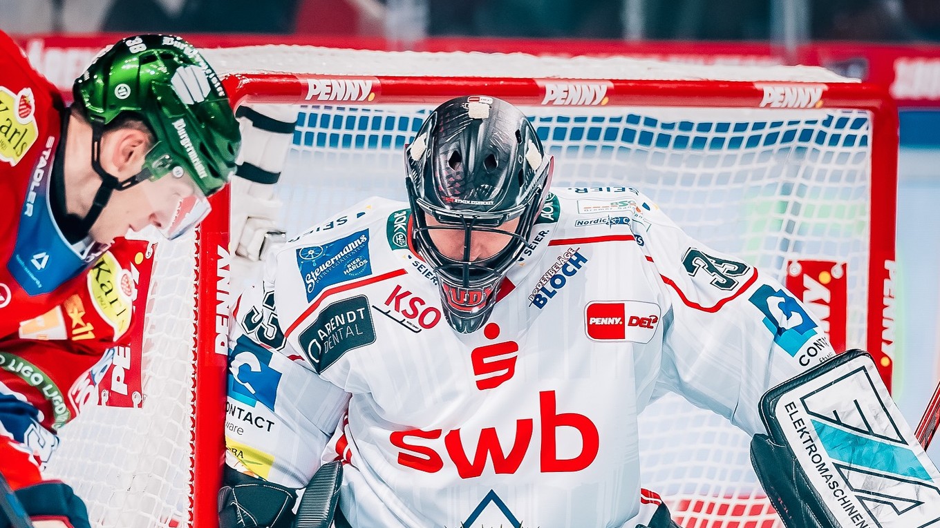 Július Hudáček v drese Bremerhavenu.