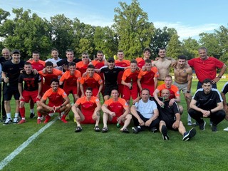 Mužstvo FC Žolík Malacky po poslednom kole III. ligy Západ 2024/2025, v ktorom zdolalo Lehotu pod Vtáčnikom 4:1.