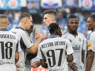 Radosť hráčov Slovana po góle.