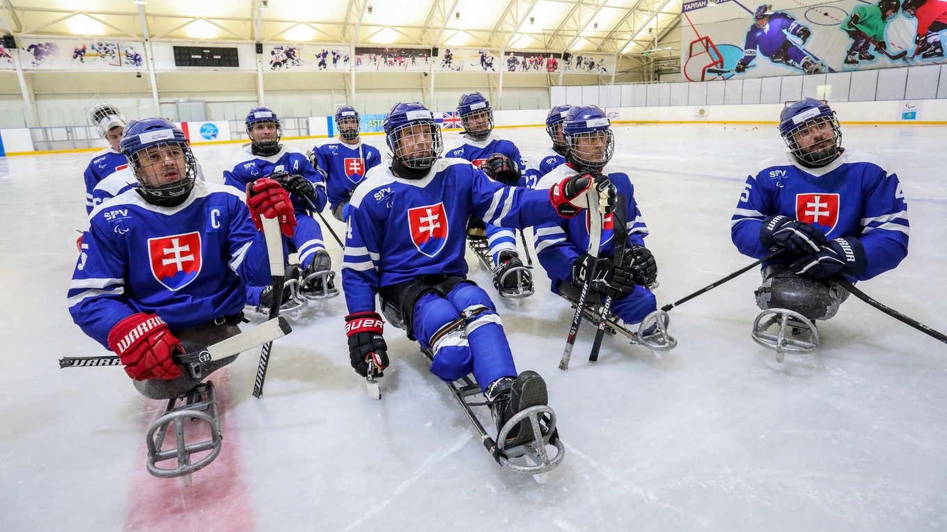 Slovenskí parahokejisti.