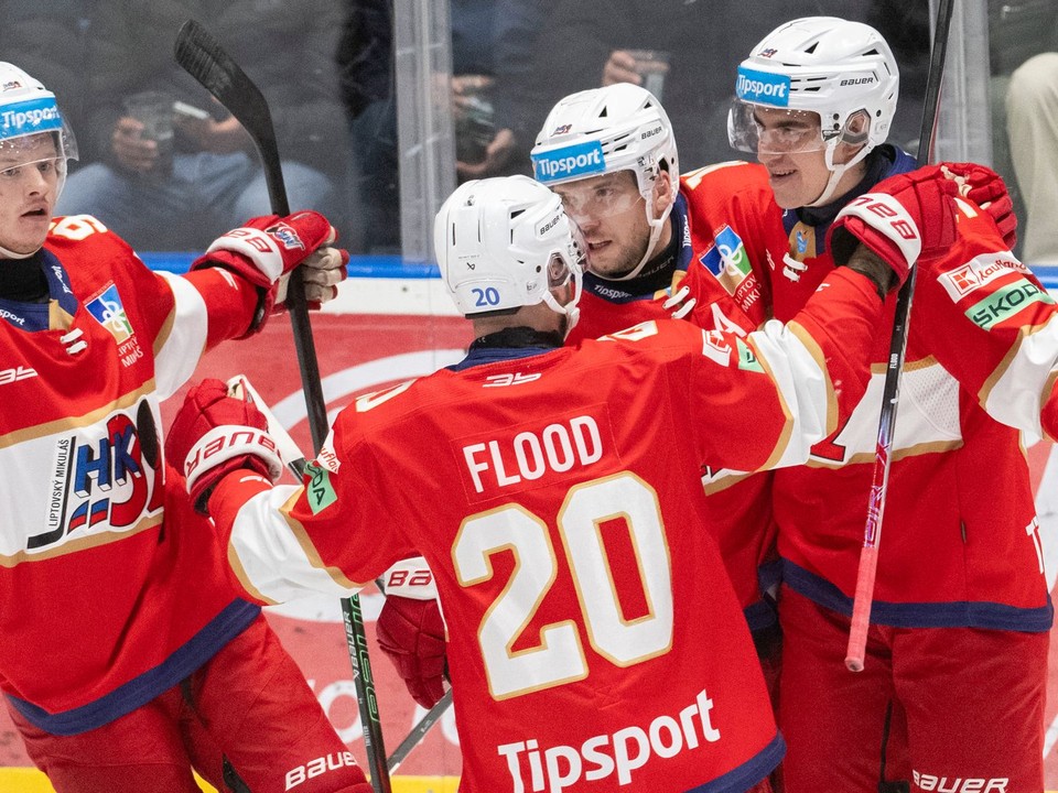 Hráči Liptovského Mikuláša sa tešia z gólu