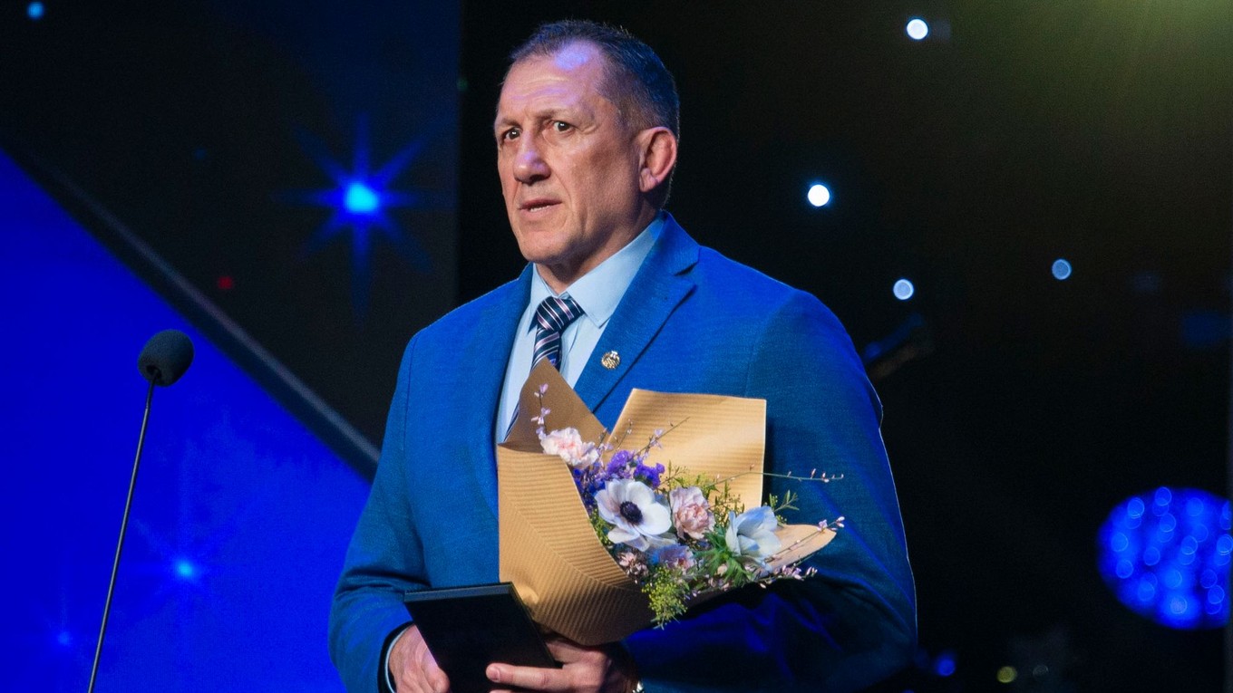 Bývalý zápasník Jozef Lohyňa si prevzal ocenenie Športová legenda.