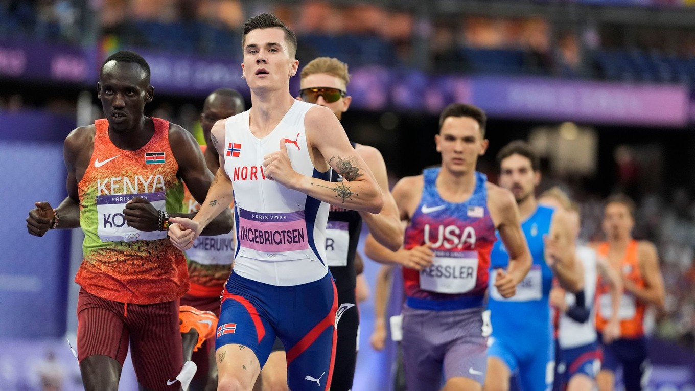 Jakob Ingebrigtsen vo finále behu na 1500 m na OH 2024