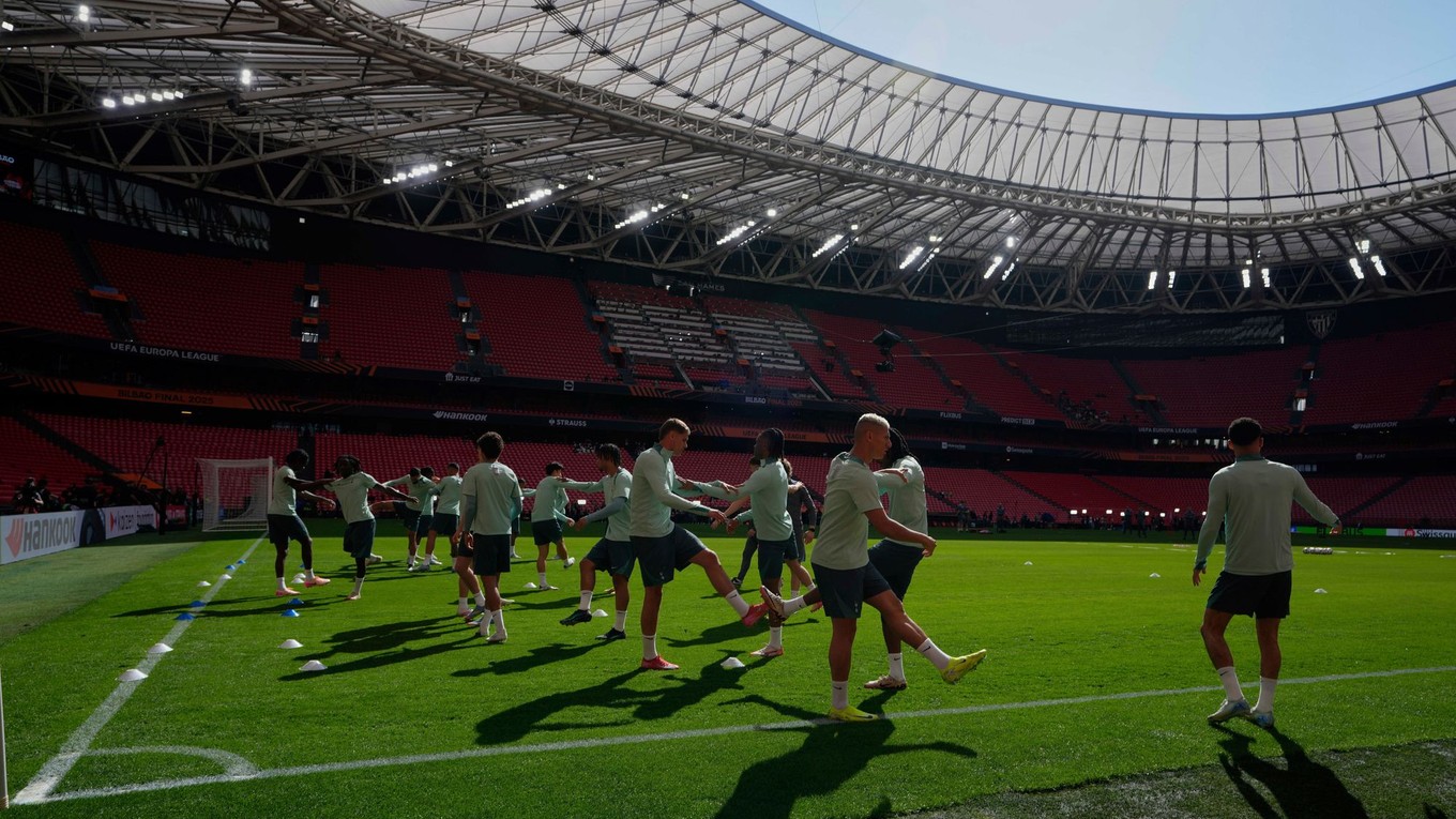Hráči Tottenhamu na tréningu pred finále Európskej ligy