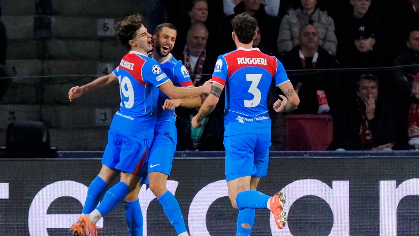 Dávid Hancko oslavuje gól.