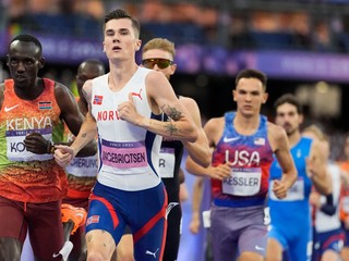 Jakob Ingebrigtsen vo finále behu na 1500 m na OH 2024