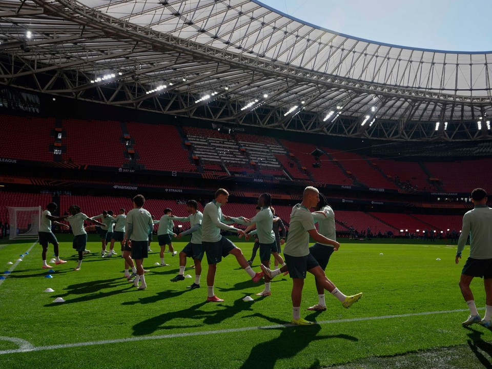 Hráči Tottenhamu na tréningu pred finále Európskej ligy