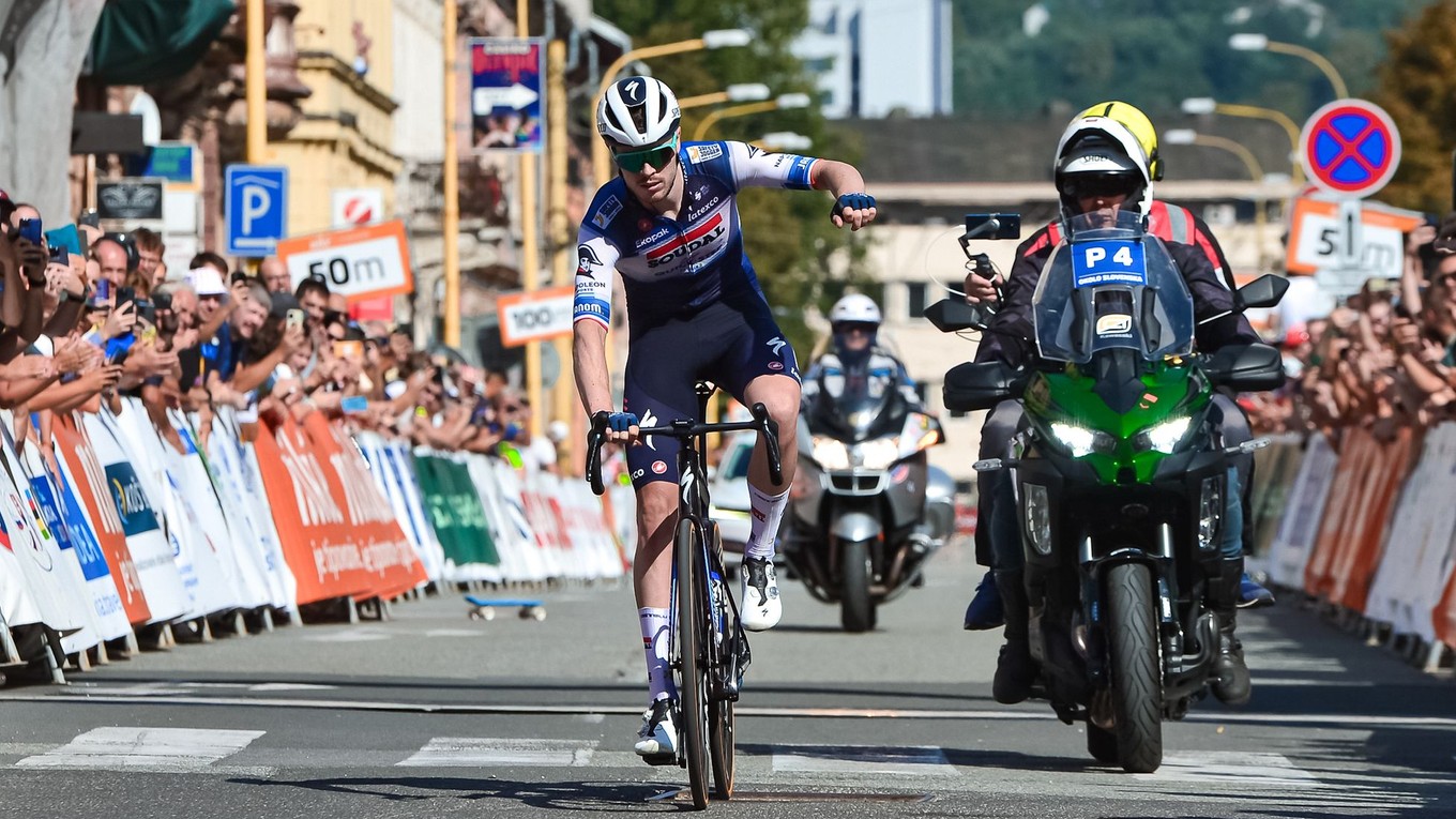 Francúzsky cyklista Rémi Cavagna vyhral prvú etapu pretekov Okolo Slovenska 2023.