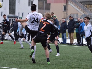 Momentka zo zápasu Kalinovo - Lučenec.