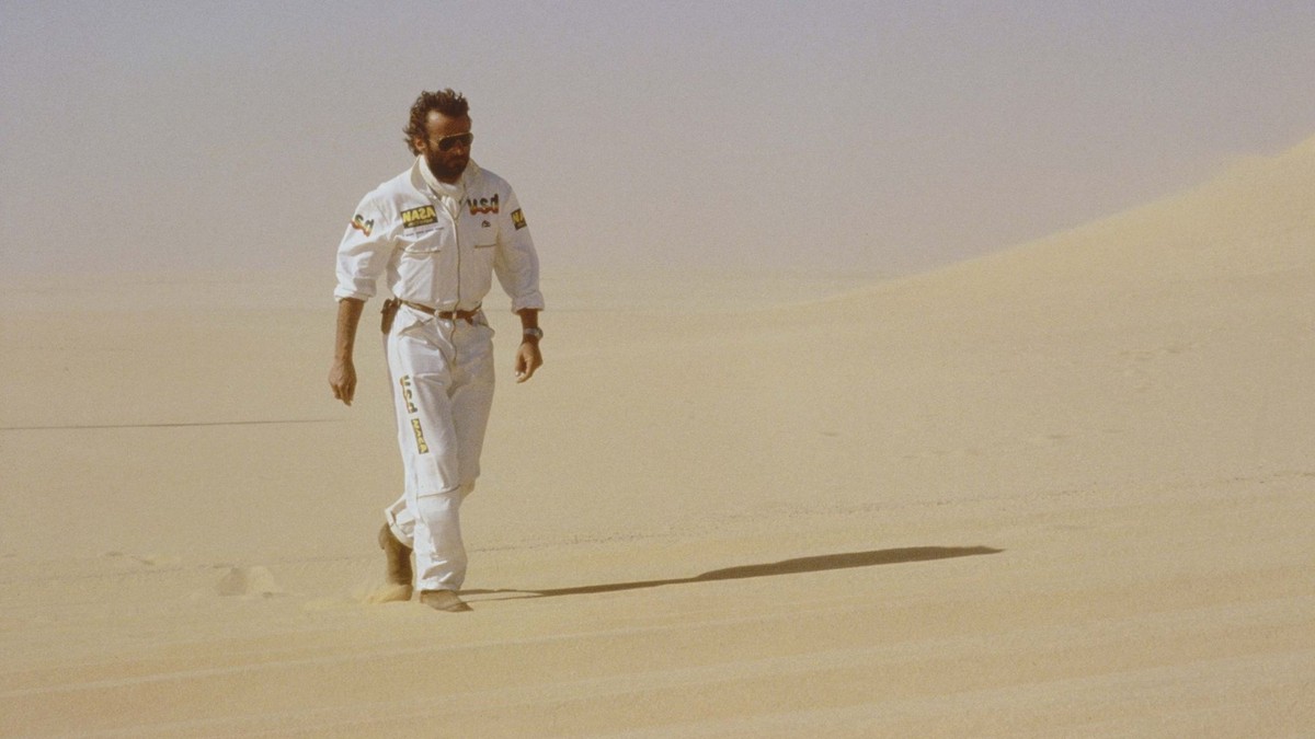 Thierry Sabine na Dakare 1986, v priebehu ktorého prišiel pri havárii vrtuľníka o život. 