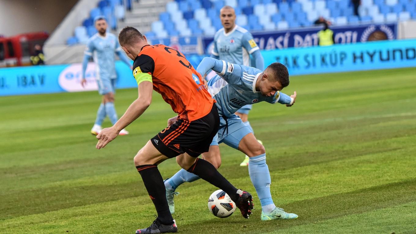 Momentka zo zápasu Slovan Bratislava - MFK Ružomberok.