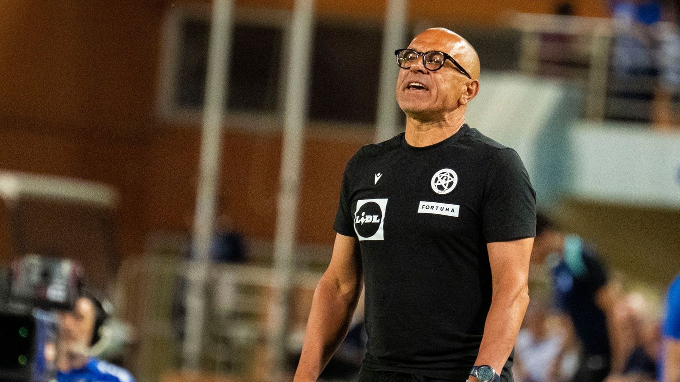 Na snímke tréner slovenskej futbalovej reprezentácie Francesco Calzona.