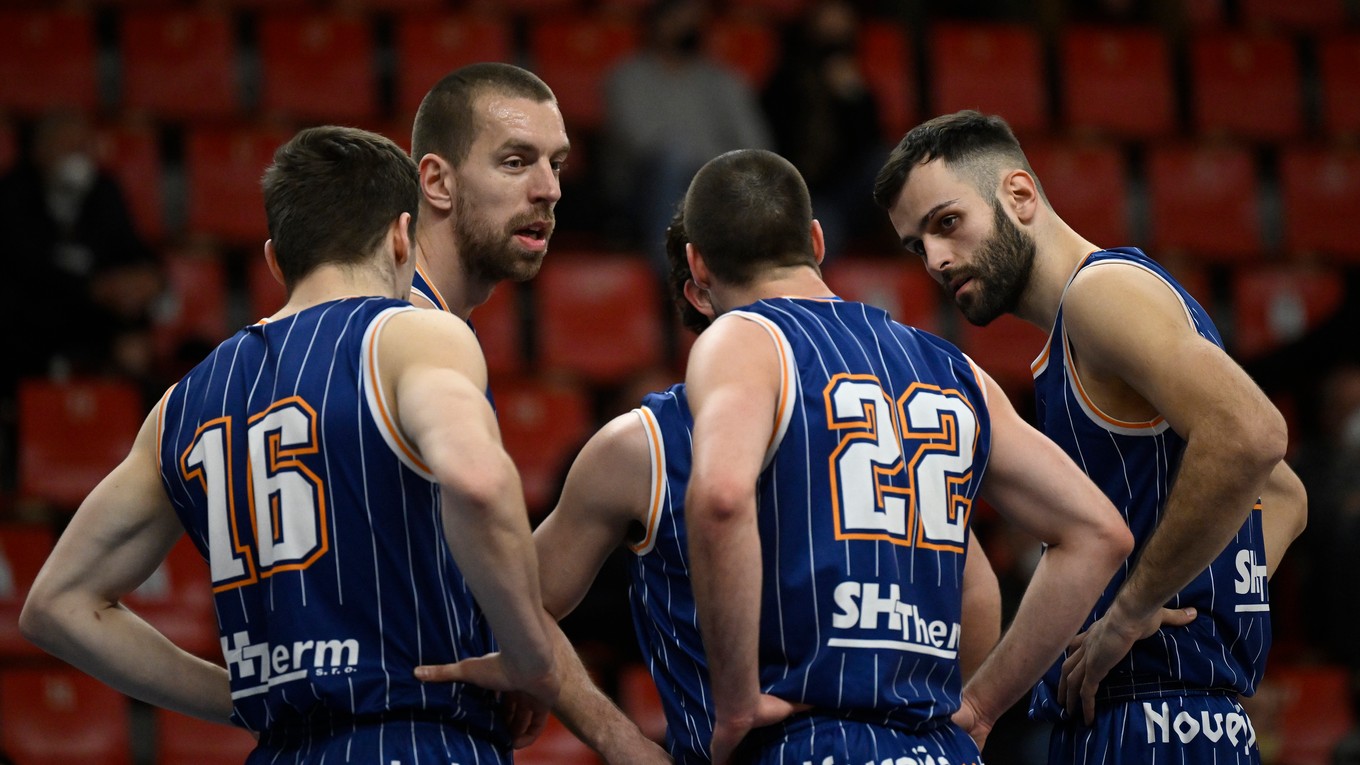 Na snímke basketbalisti Spišských Rytierov. 