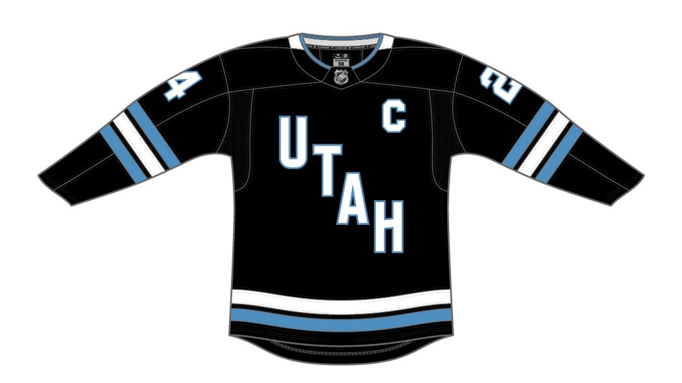 Domáci dres Utahu v prvej sezóne v NHL.