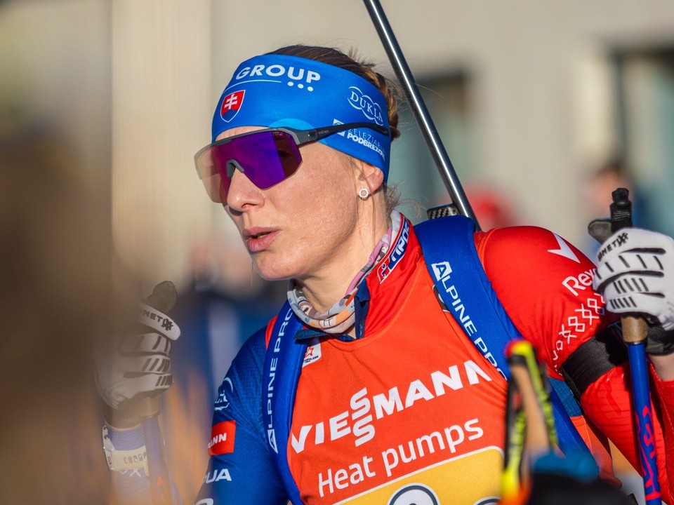 Anastasia Kuzminová v štafete žien v Hochfilzene.