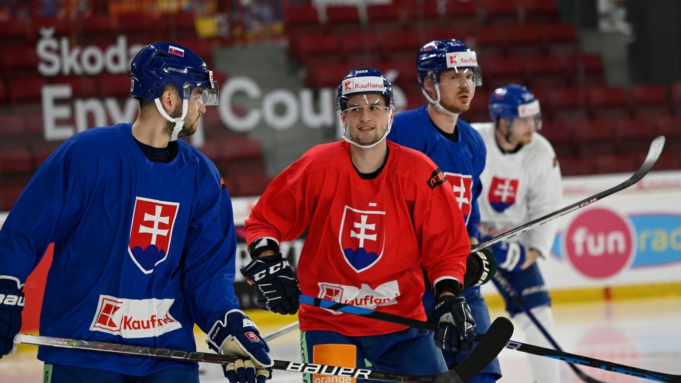 Slovenskí hokejisti počas prípravy pred MS v hokeji 2023.