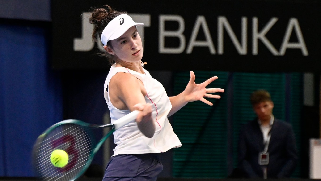 ONLINE: Mia Pohánková - Gabriela Agra Amorimová, Billie Jean King Cup 2026 (1. dvojhra).