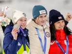 Anna Odine Strömová, Nika Prevcová a Nozomi Maruyamová. 