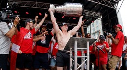 Carolina Hurricanes oslavuje zisk Stanley Cupu