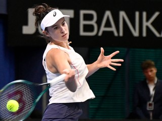 ONLINE: Mia Pohánková - Gabriela Agra Amorimová, Billie Jean King Cup 2026 (1. dvojhra).