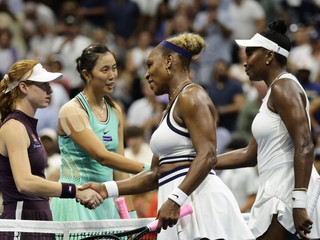 Venus, Serena Williamsové, Maya Jointová a Čan Chao-čching.